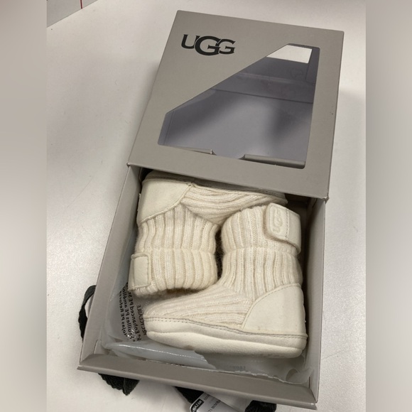 NEW UGG SKYLAR CREAM PULL ON BOOTIES SLIPPERS UNISEX BABY SZ M 12-18 MONTHS GIFT - Picture 10 of 10